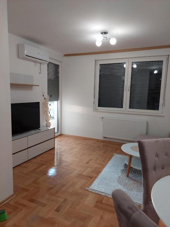 Sunrise Apartments บันยาลูกา ภายนอก รูปภาพ