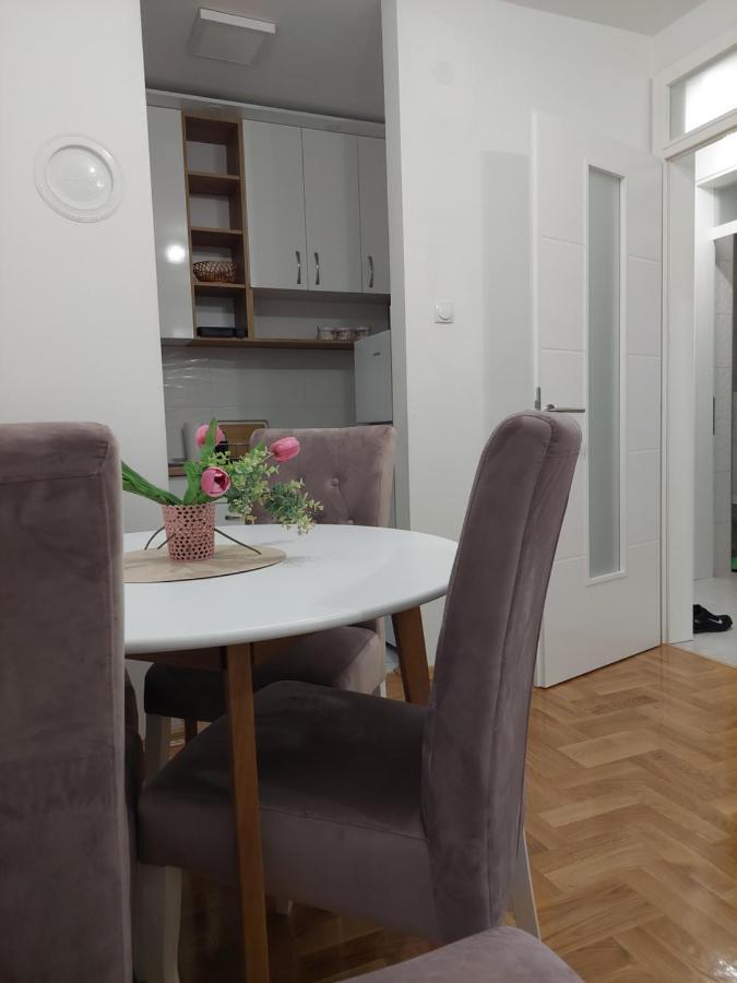 Sunrise Apartments บันยาลูกา ภายนอก รูปภาพ